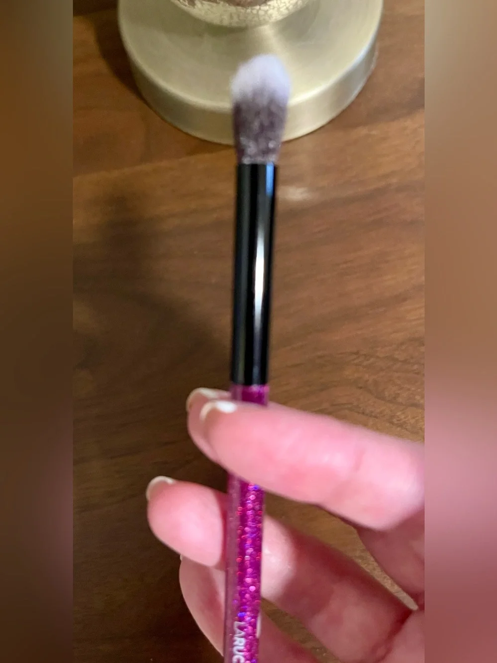 Laruce Beauty Tapered Blending Brush in Fuchsia - NWT